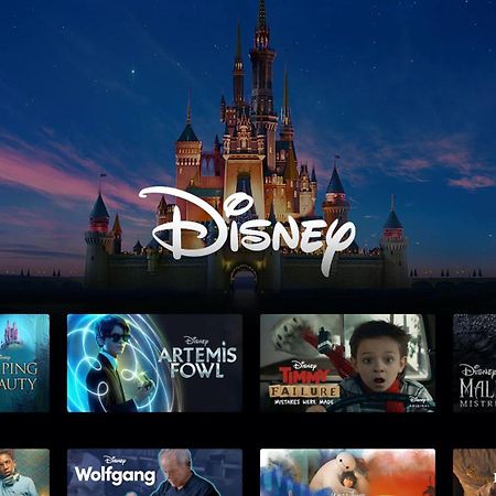 Pentru Plata Numerar Cautati Pe G00Gle, Norsk Skogkatt Galati - Big Tv Disneyplus Tv! Exteriér fotografie